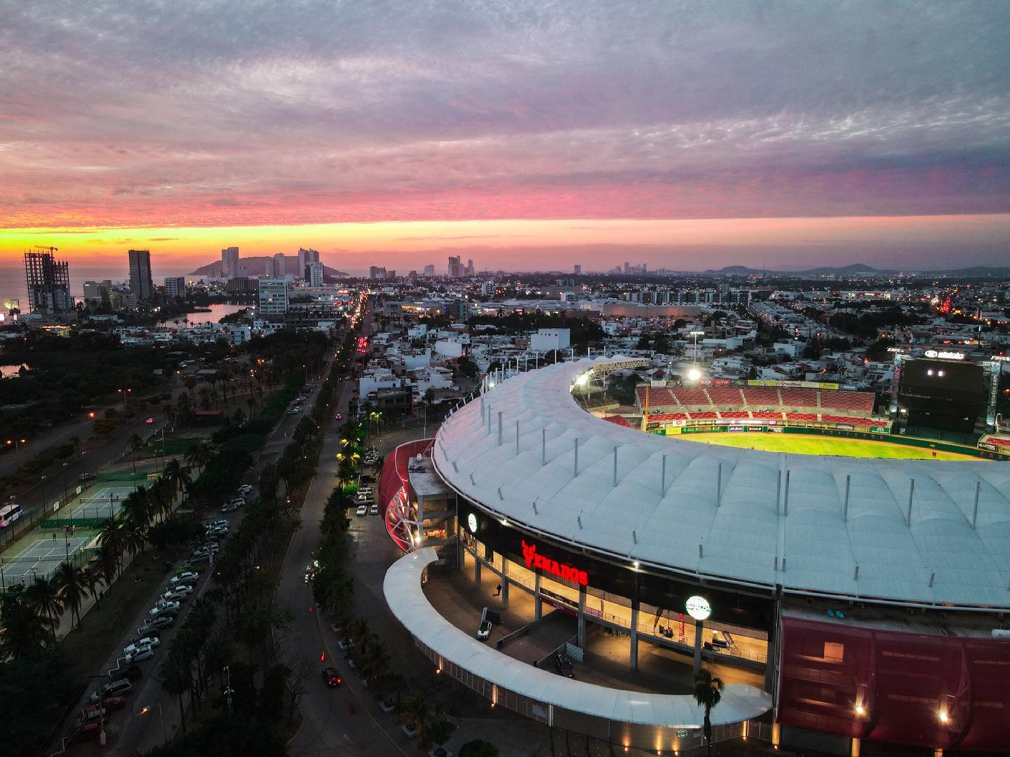 168902156_960908781381071_132124675041697621_n