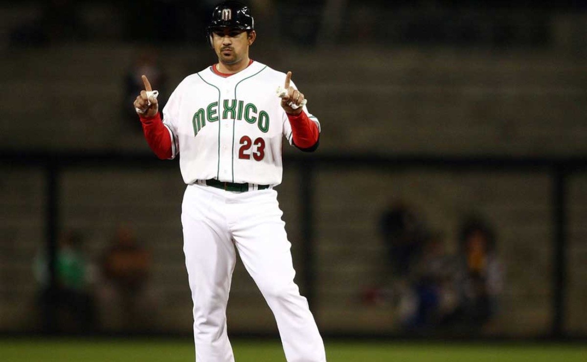 adrianc.jpg_242310155