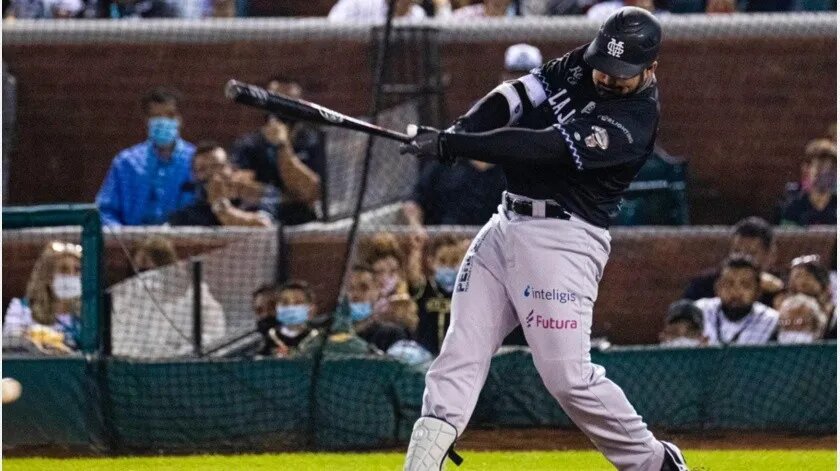 adriangonzalezmariachis_crop1622257808908.jpg_1935743484