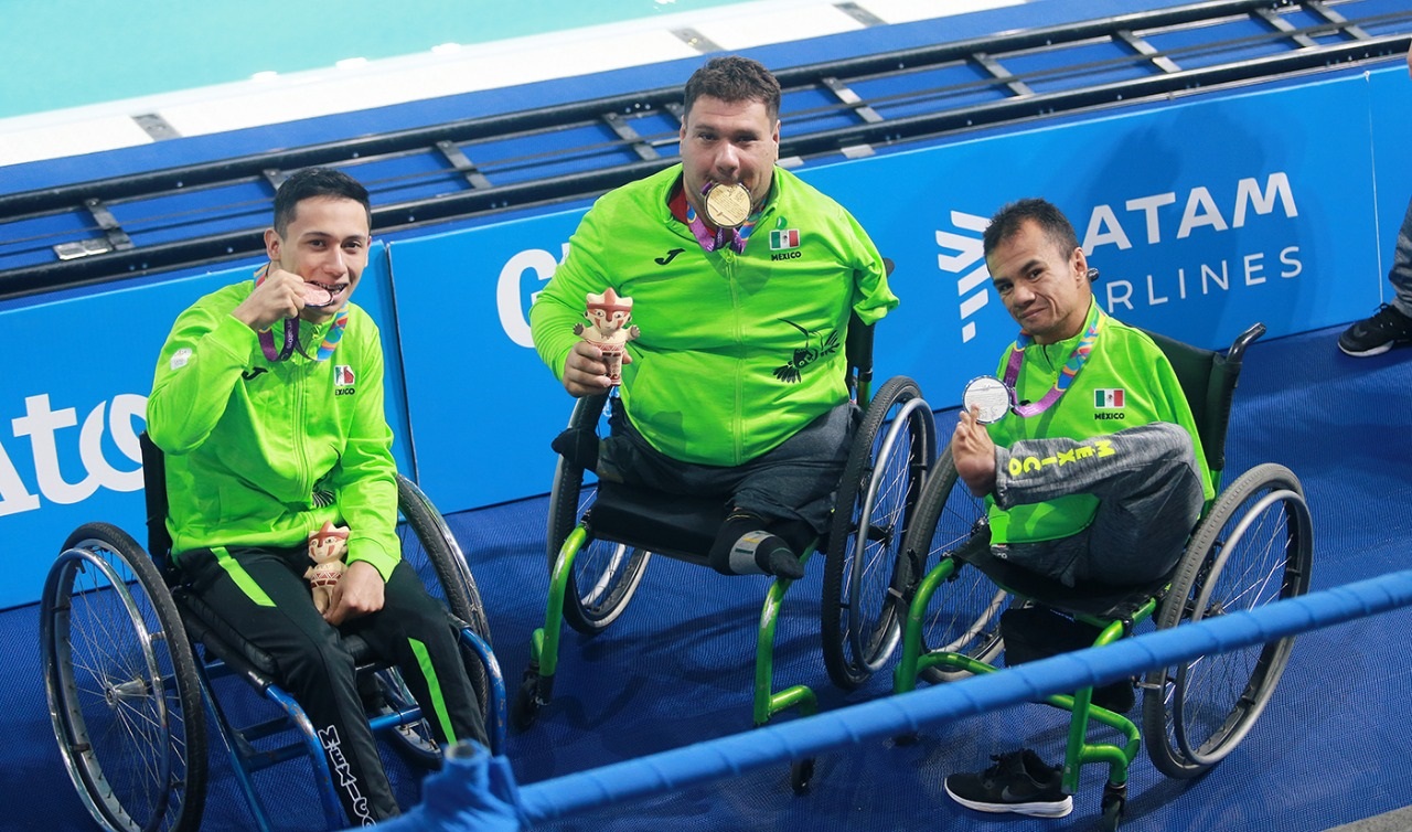 Foto_1_Arnulfo_Castorena__Cristopher_Tronco_y_Marcos_Z_rate