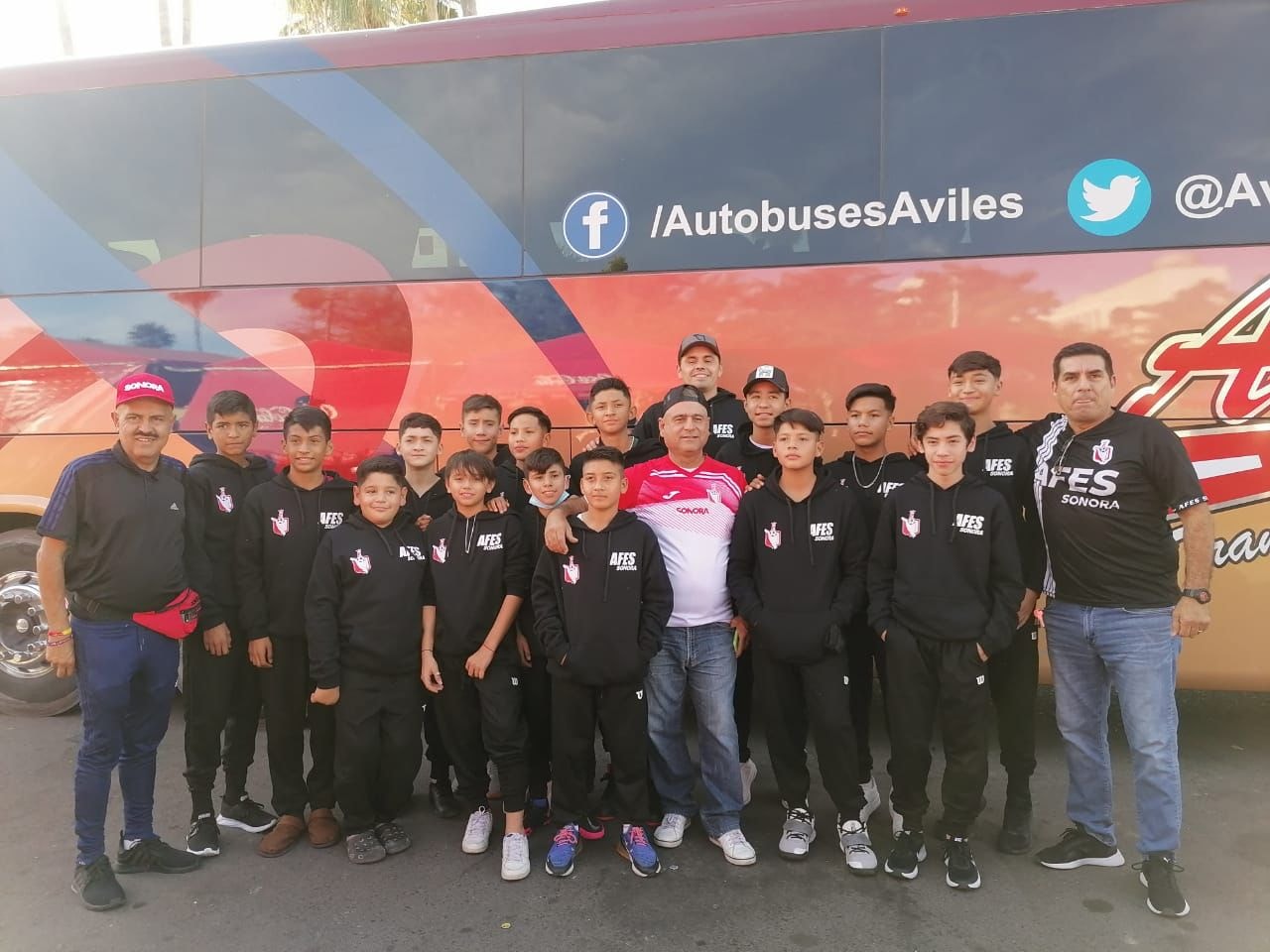 269923589_2080825632073842_4540518458979912686_n