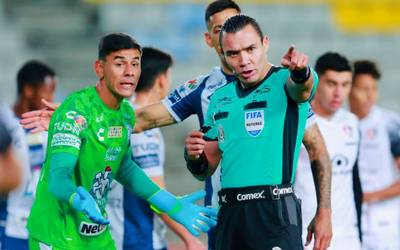 25492086-B82C-4566-B5B9-E0AA35467294