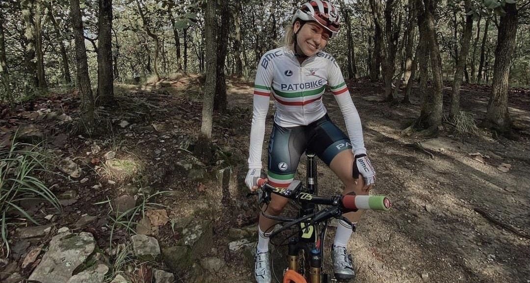 D903E548-7AF8-4EEE-A5BF-E2D70612A303