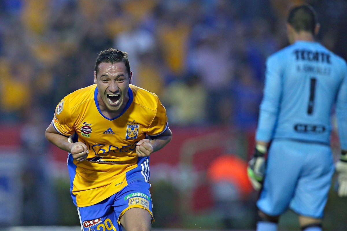 1495726415379-duenas88383