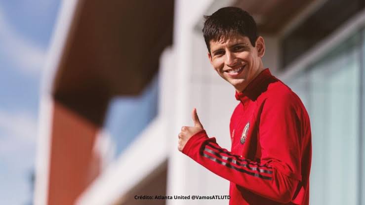 165AE130-C26C-4937-B99D-A0E8E3C6B5BC