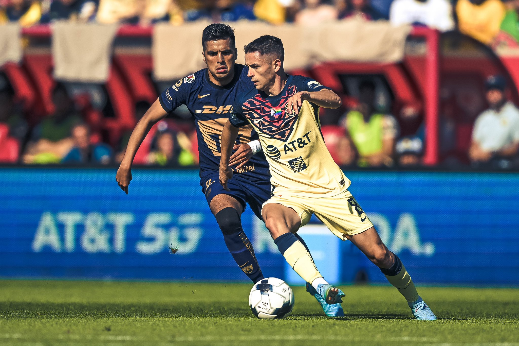 95185336-6103-4725-BC60-10ACA70B7305