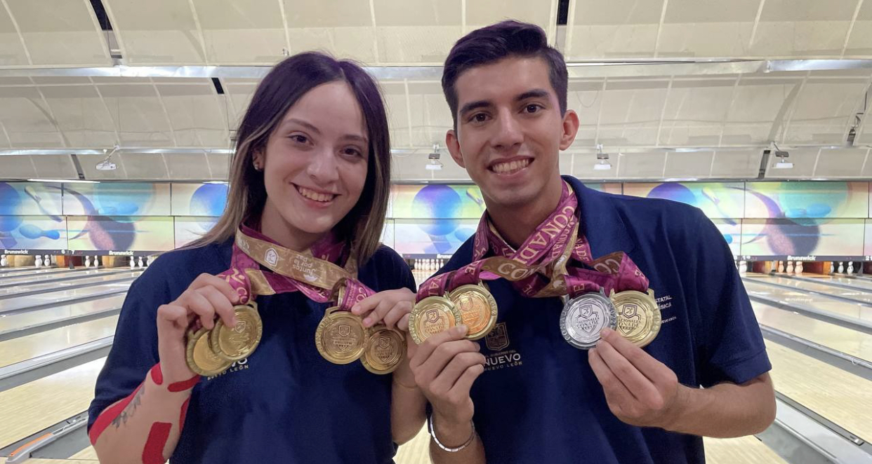 A100238A-E564-4A02-B7D9-BB6D7C54BAD9