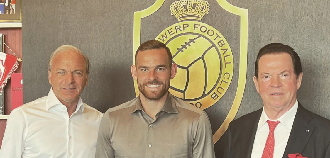 DDE08A87-C529-4A4B-9B04-7244EAE66F5E