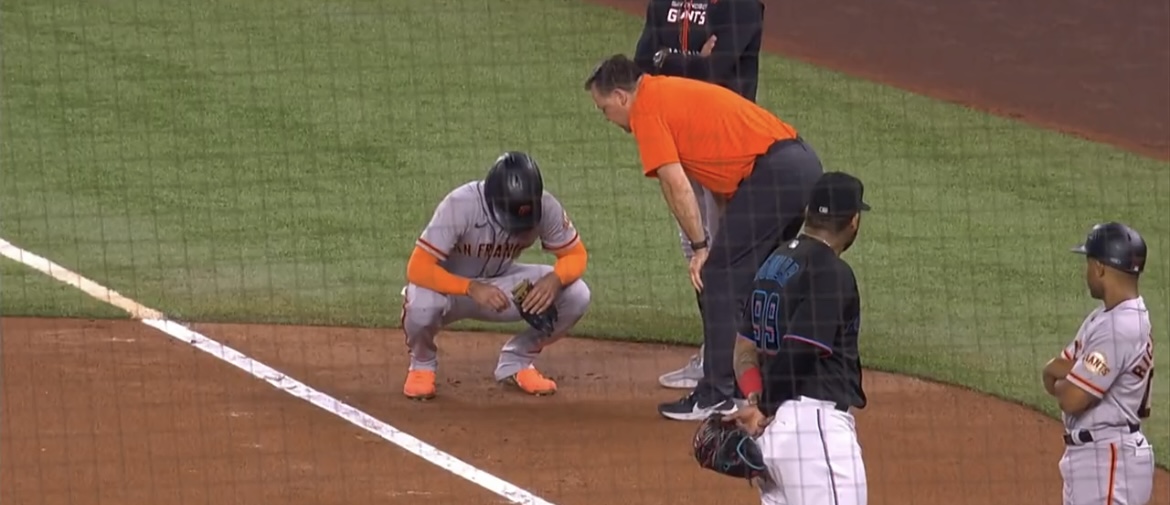 EBA6C9DA-6A41-41E1-B046-79A85B124D15