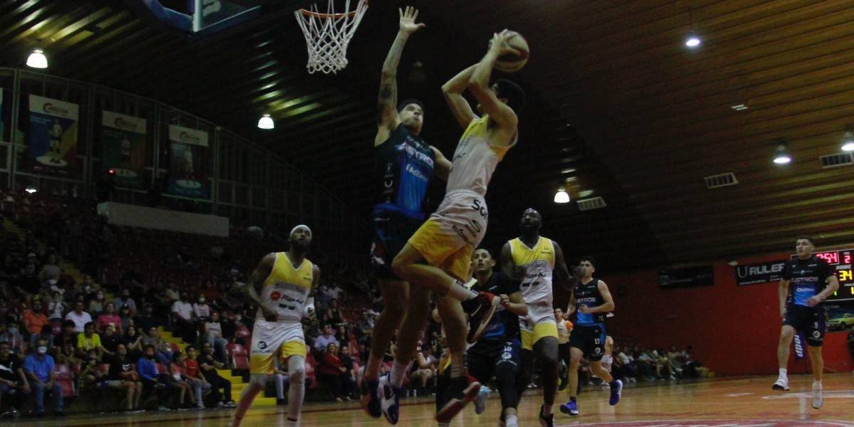 caballeros-astros-18_1-2211633_20220611221925