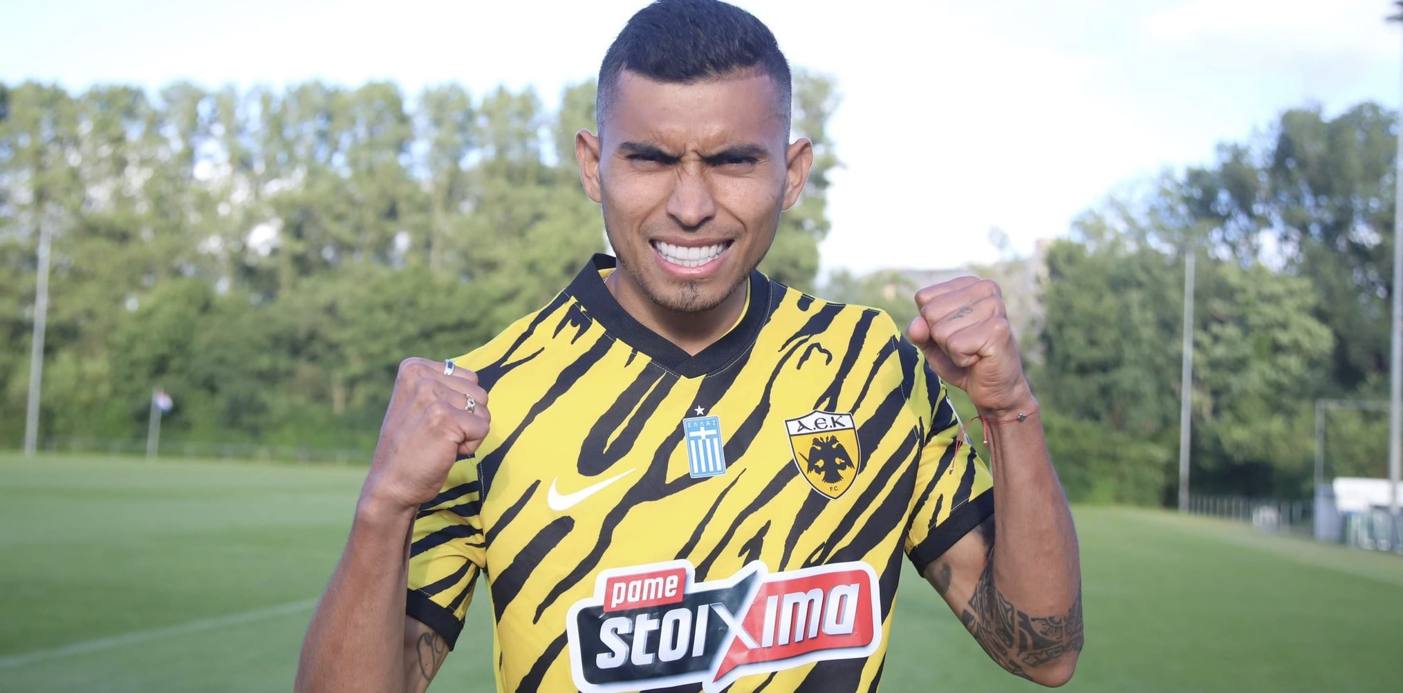 8AE3D52F-6338-42B9-9350-19A4F511AE25