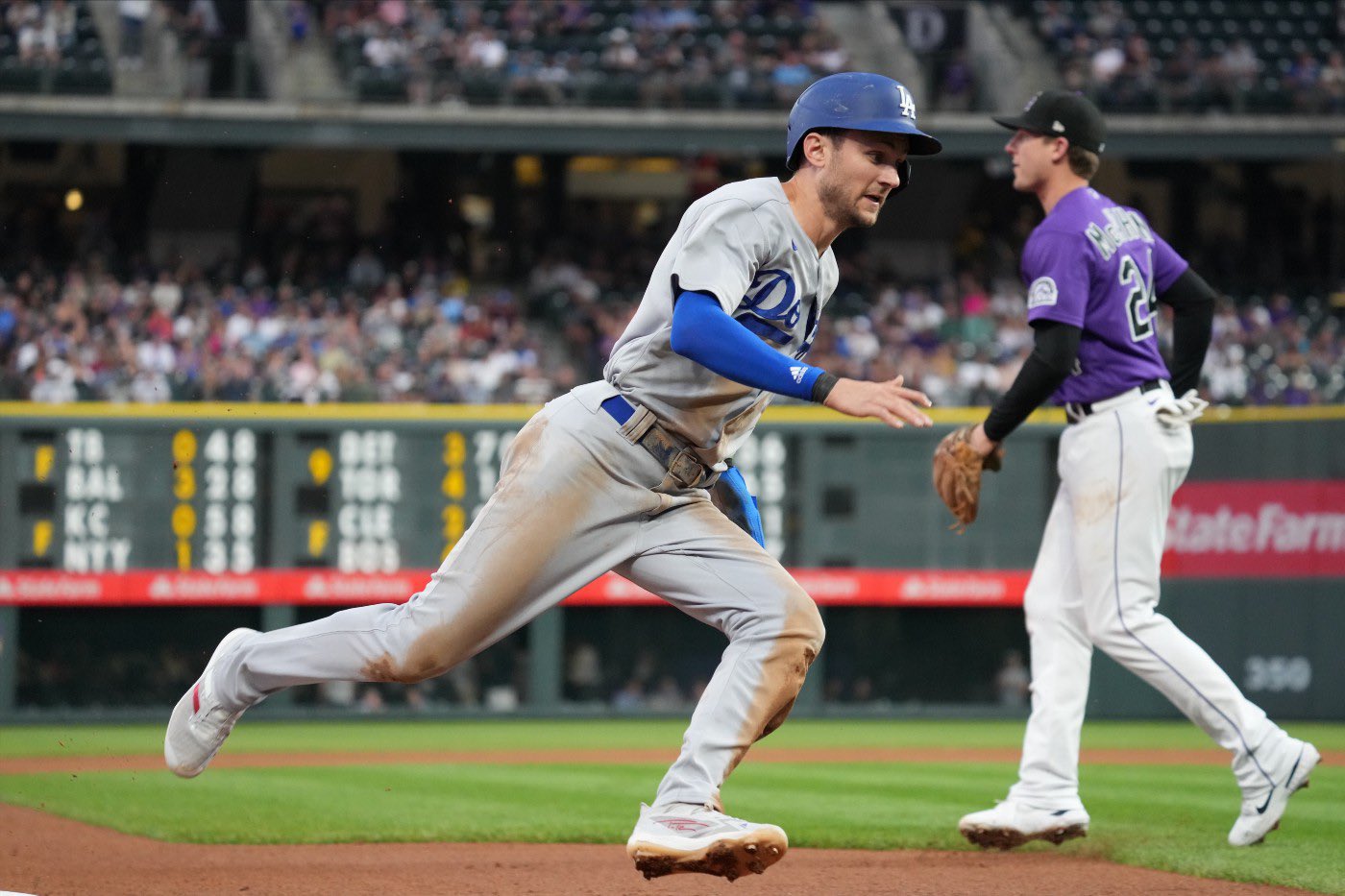 91976E08-0D92-47D0-987E-3B0EECB8B3EB