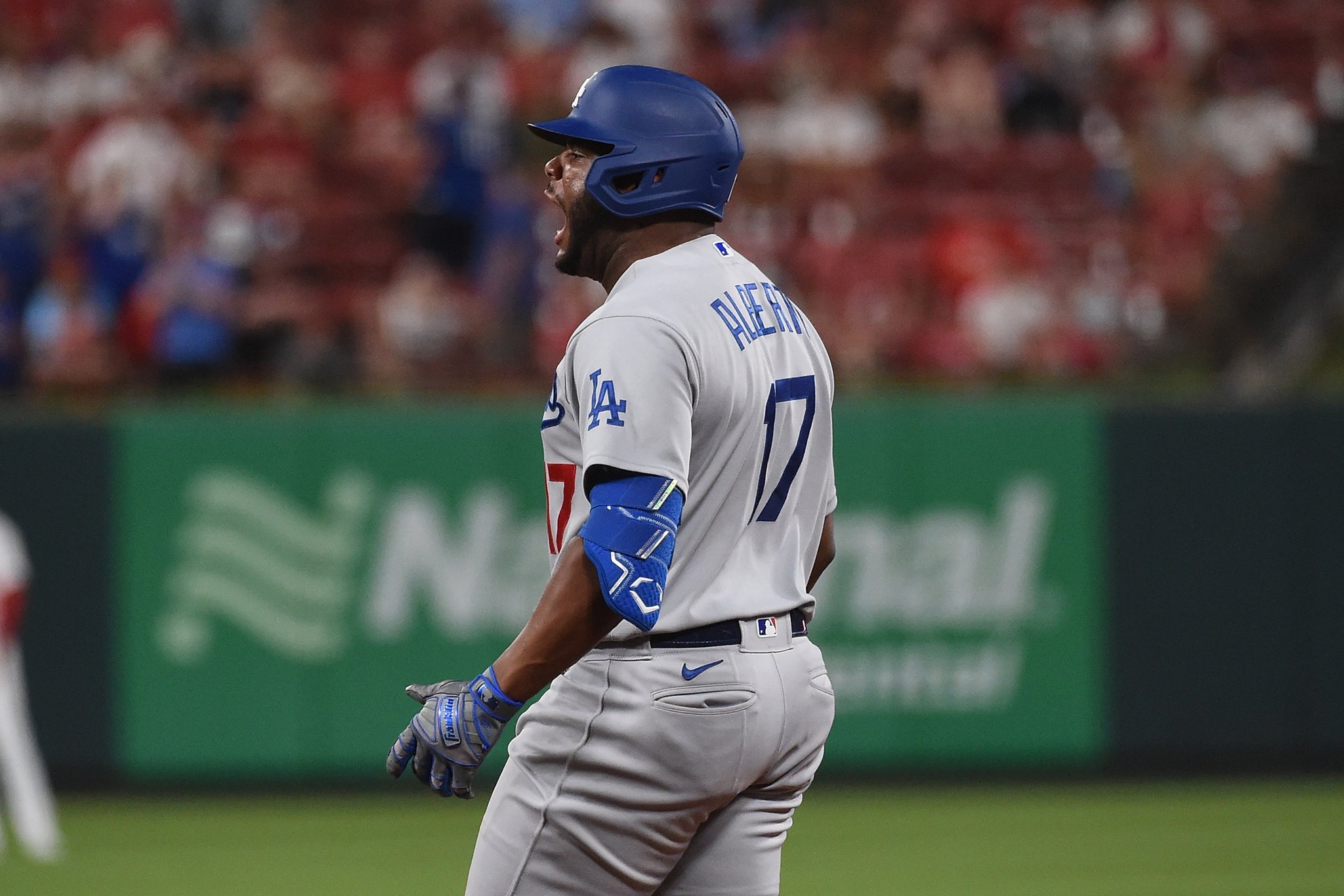 DCB6DF66-71A3-4D34-BF43-1B2444B37726