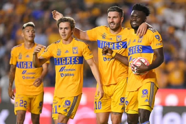 EFB02FA9-E20C-4C61-B784-3363D1E1151A