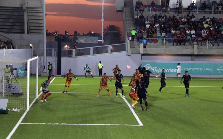 Rescata Atlético La Paz el empate ante Leones Negros