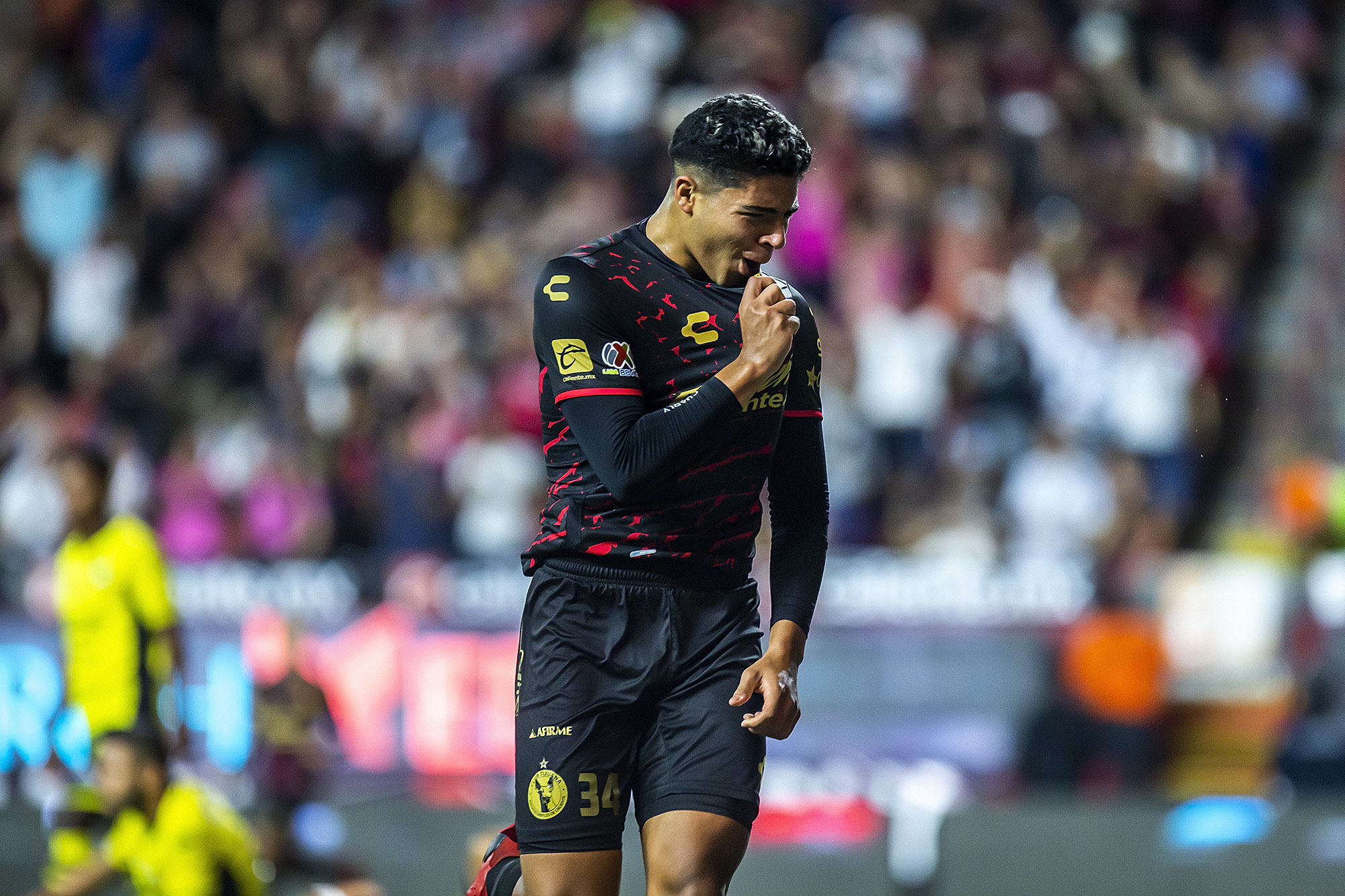 0A949D55-483B-432E-B53D-1467B67A57C2