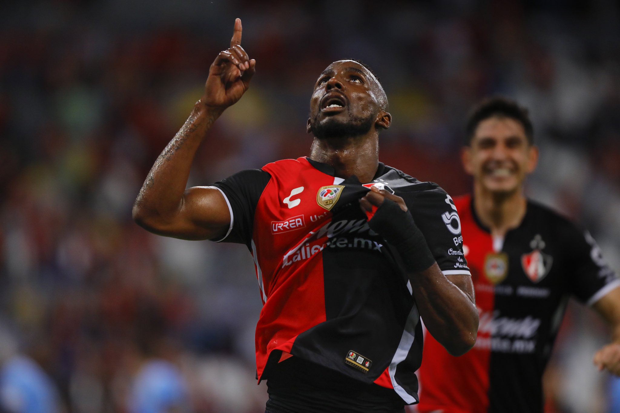 AA153B5B-C4CD-4280-80BD-B1F72F900D74