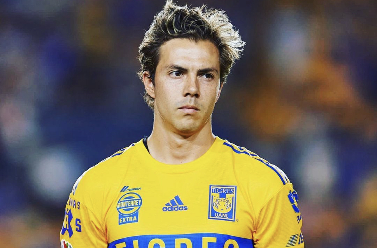 1EB24BA8-AD7B-4E98-AF4A-0971EFABA358