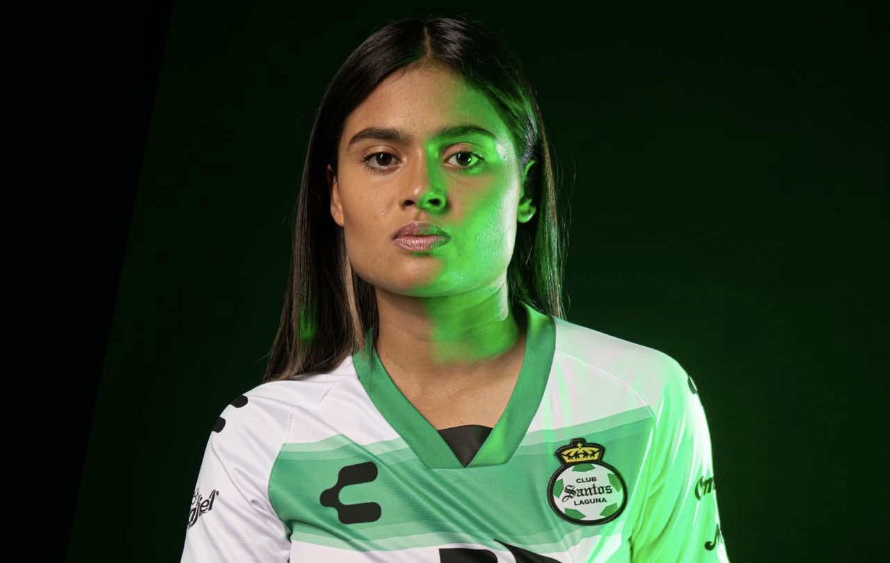 5B1DB50D-56E2-4E50-92D7-69CE84C9205C