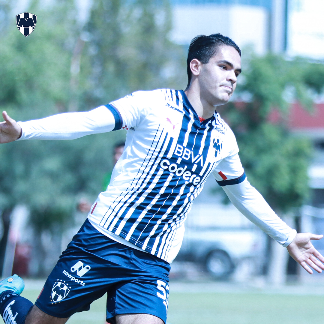 8BBA3657-9B76-458E-BE9D-9676225ADE0D