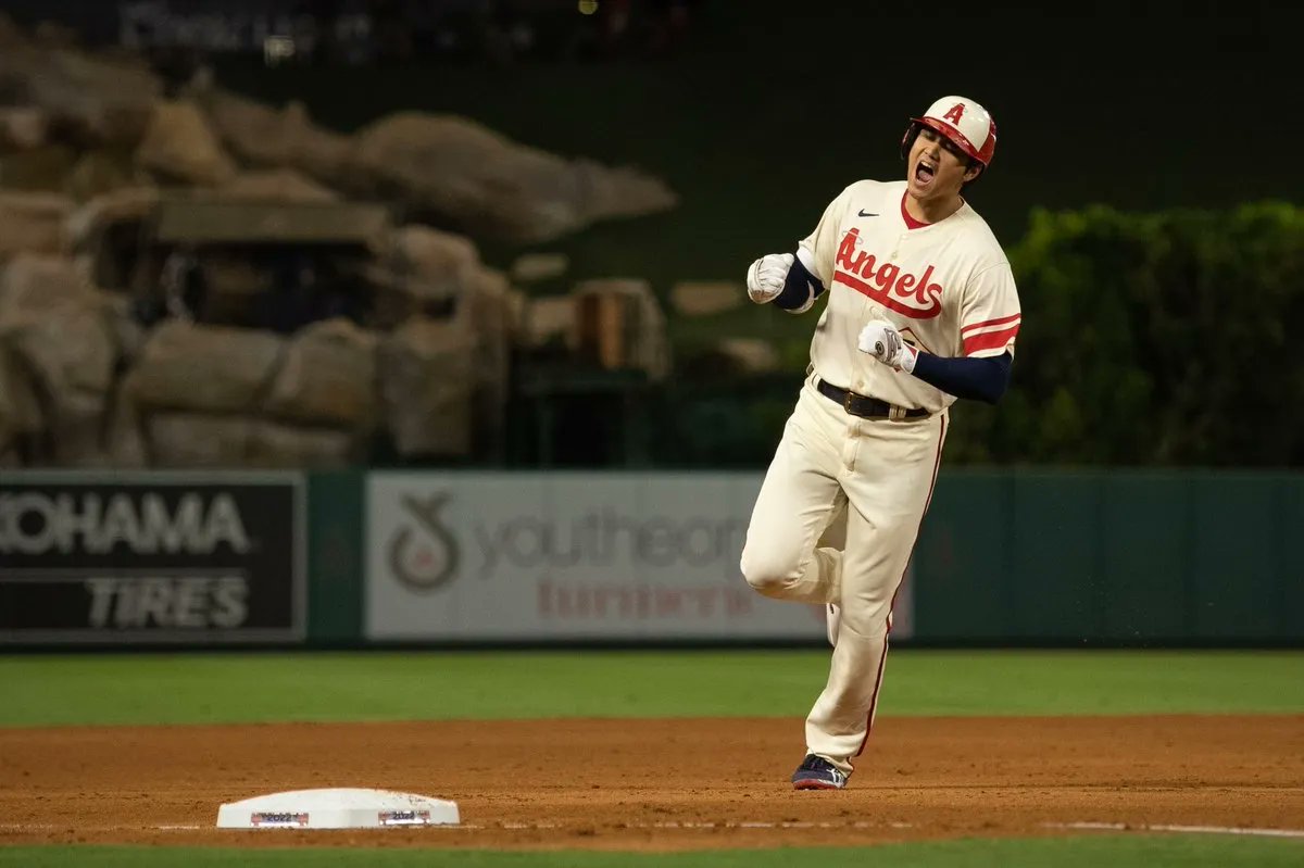 EAA4A84E-1A0D-4D7F-B67B-B1D3BC1A37F4