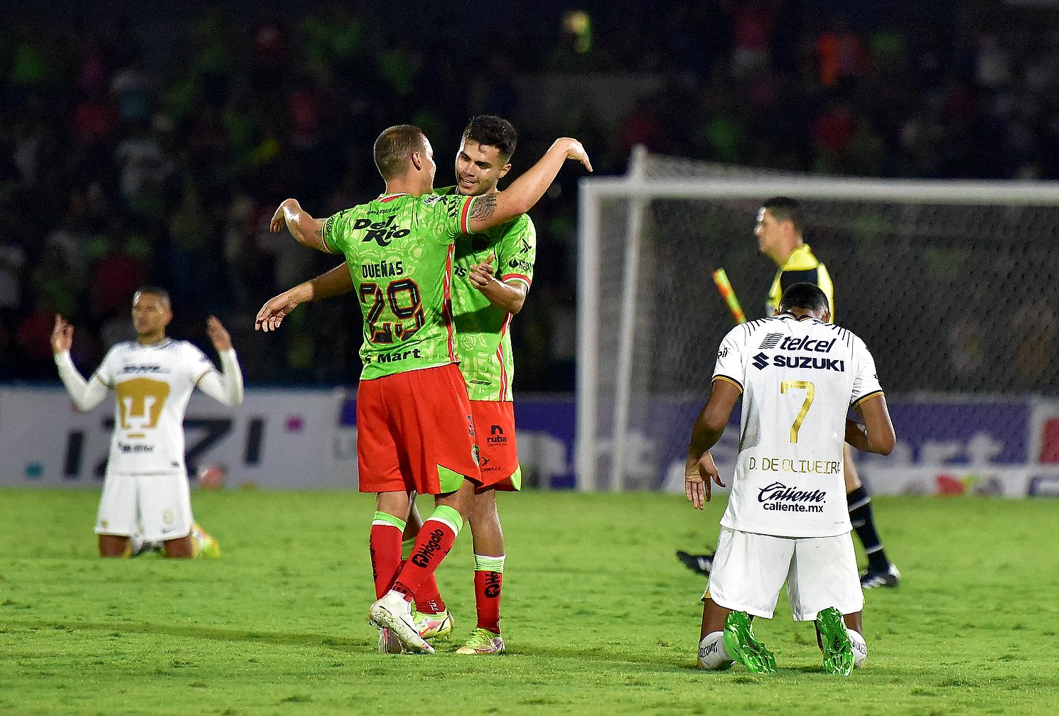 1C63FDBC-36A2-42EB-ABD4-DD4AF8712BD8