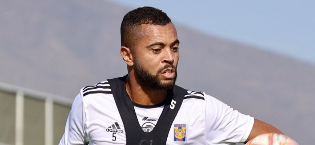 3C61ED6E-83C1-4E54-81CD-E64838A90567