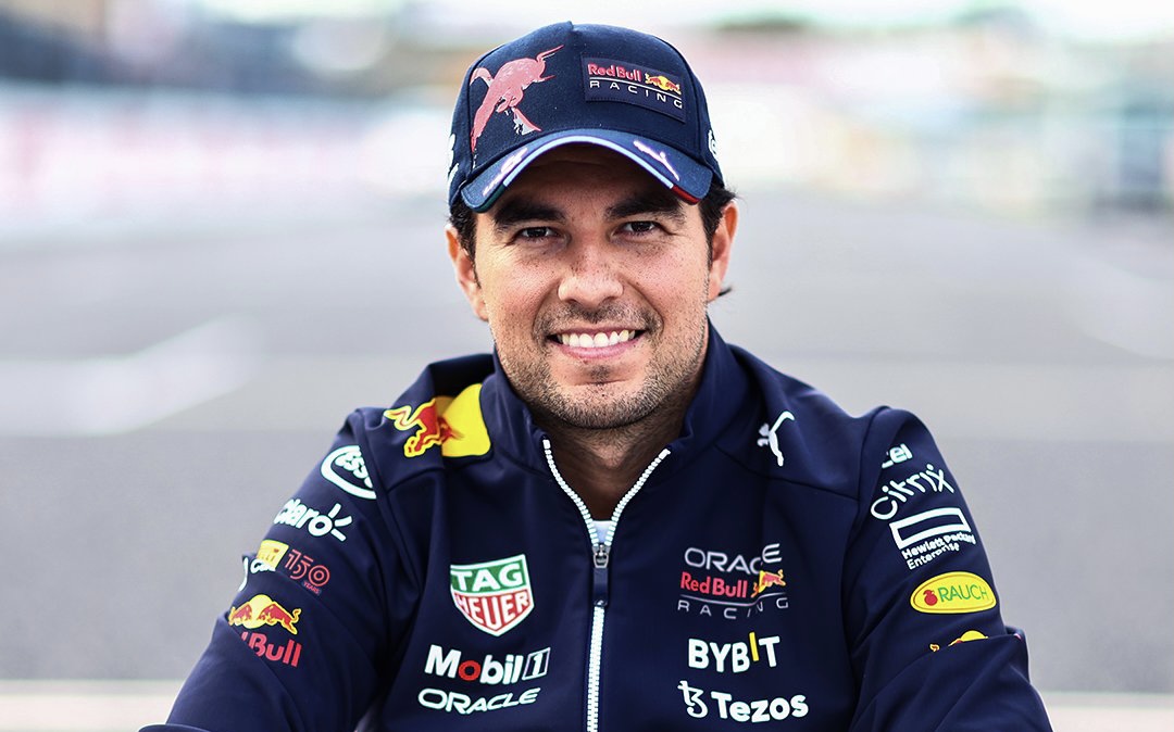 8A470219-6F39-4B7E-850D-7FEED000ED46