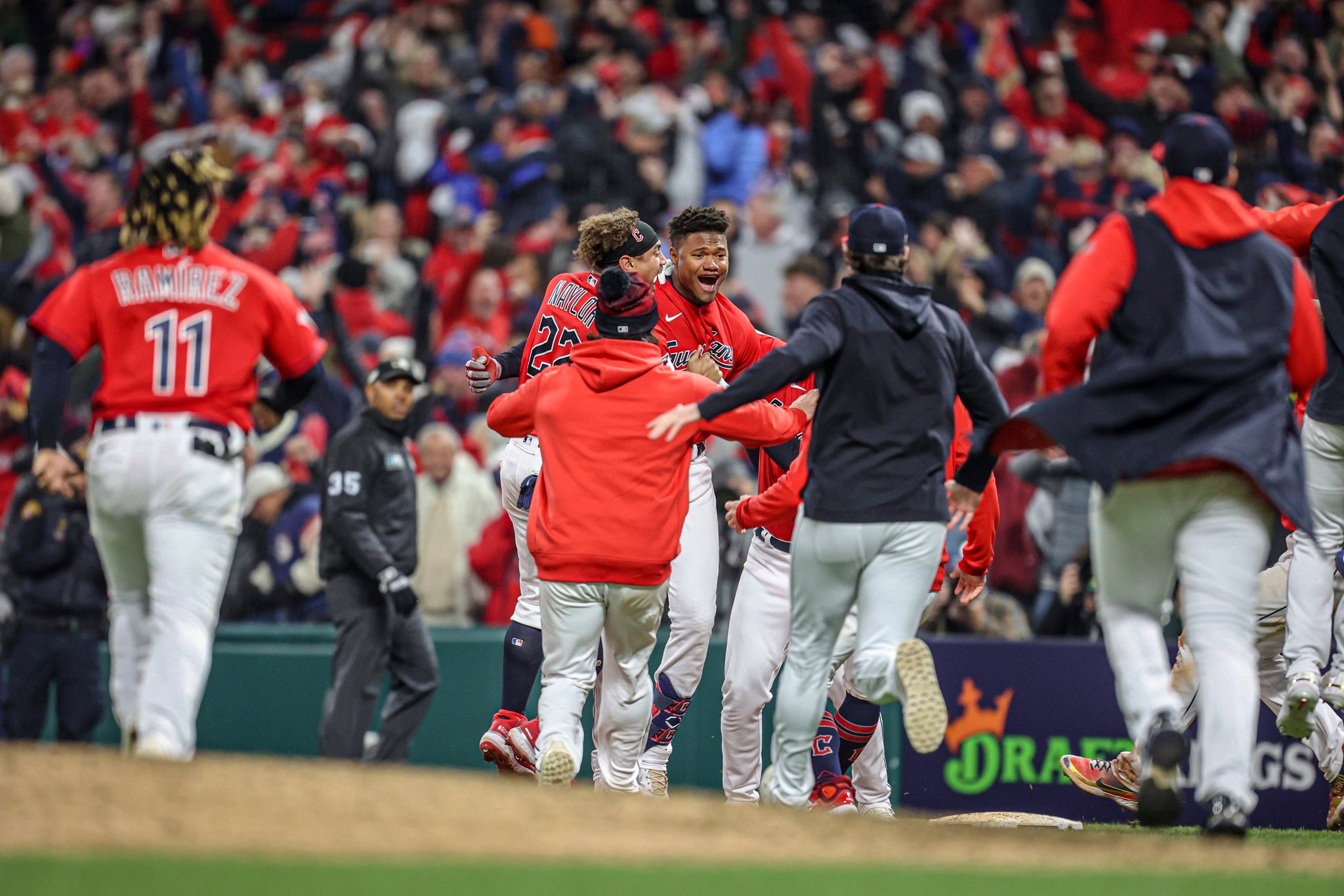 B2E38CC1-03B5-44B4-A096-2BB046FDD6BC