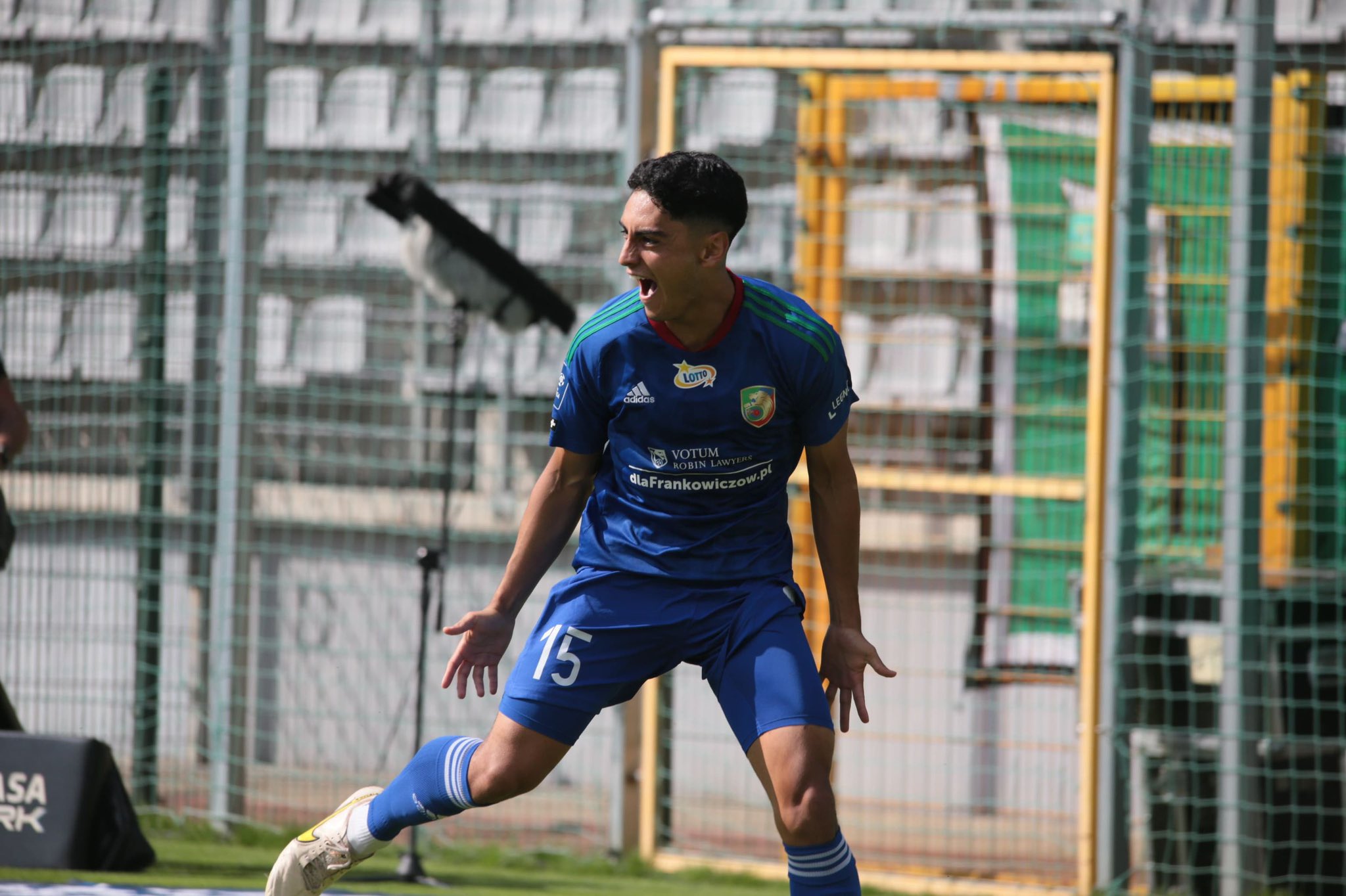 DD862D78-FB1B-45CB-AA82-E2DA3467C33F