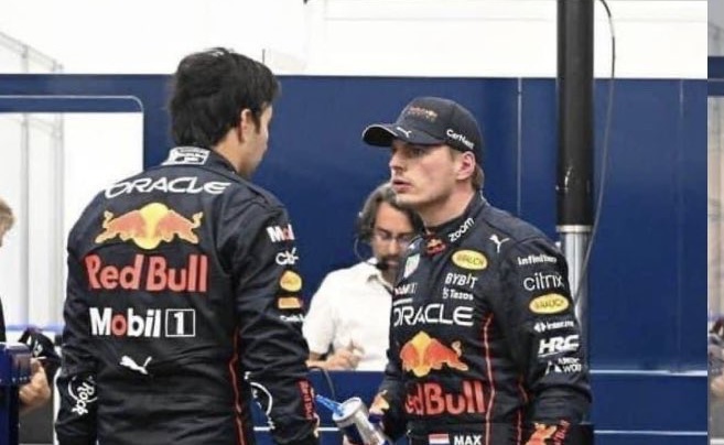 1A12B805-28BC-4C92-8775-6BC0D6247F31