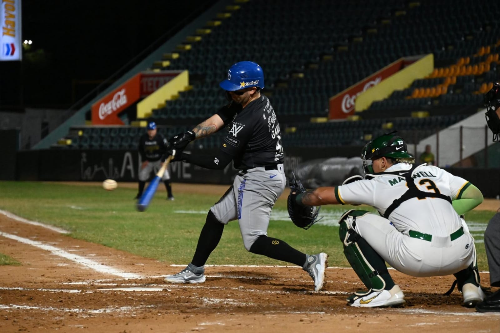 C33DCDF4-D576-45ED-A339-9FAC634B2365