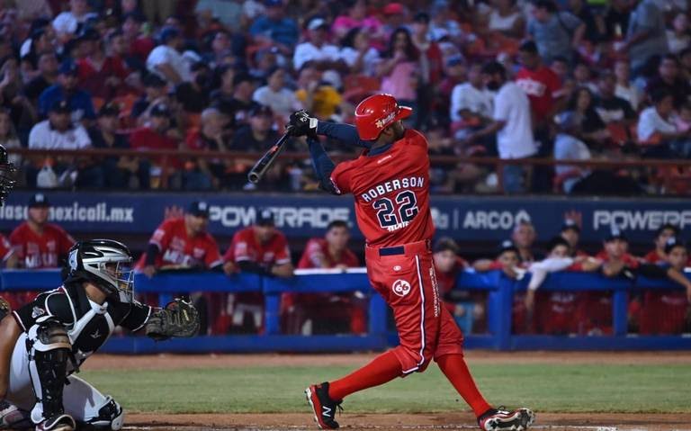 Chris Roberson dice adiós a Los Águilas