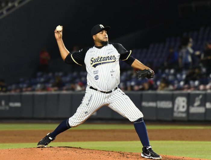 Carlos-Viera-700×531