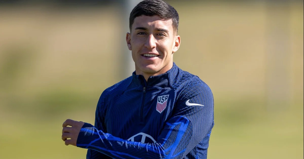 DE4686C0-A26F-46E2-ADDA-4D1A388AE52E