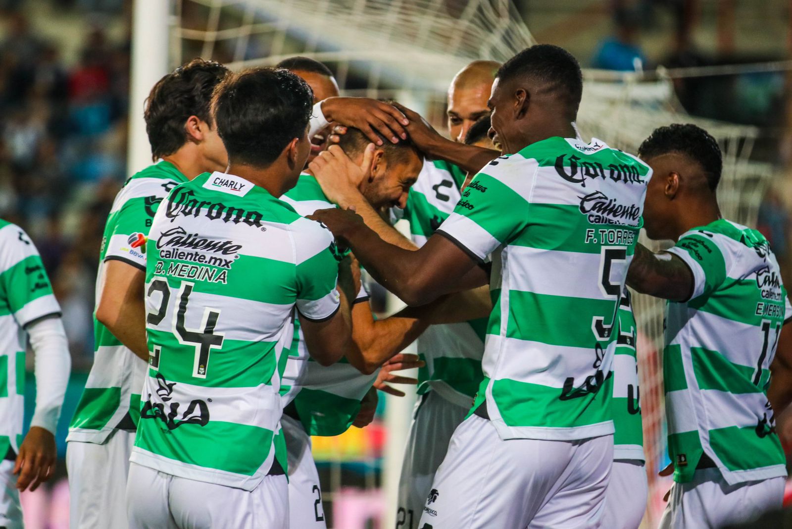 3b08140a-250a-4c51-98be-ea99be327ed1