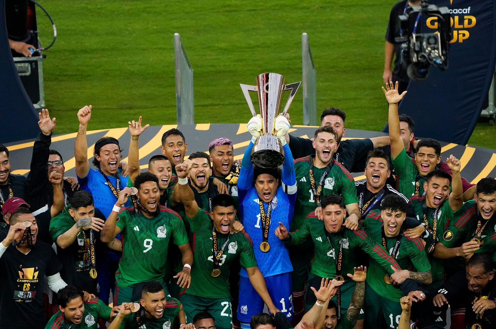 aae39b9f-5ff4-4843-9fda-1372af94ca45