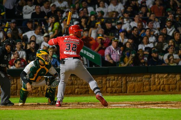 Braxton-Davidson-Mayos-HR-LAMP