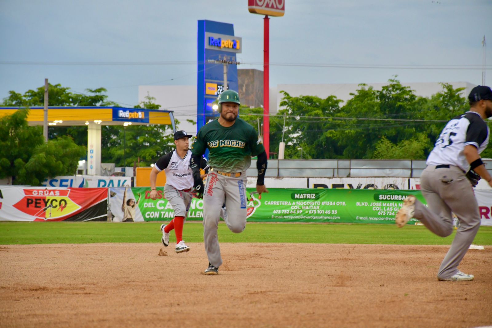 f1a589a4-b648-46e8-865e-9c885daadee4