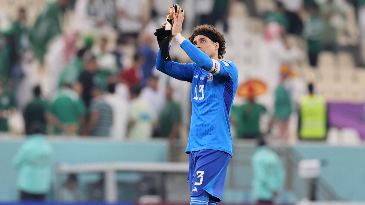 guillermo-ochoa-memomania-italia-092243